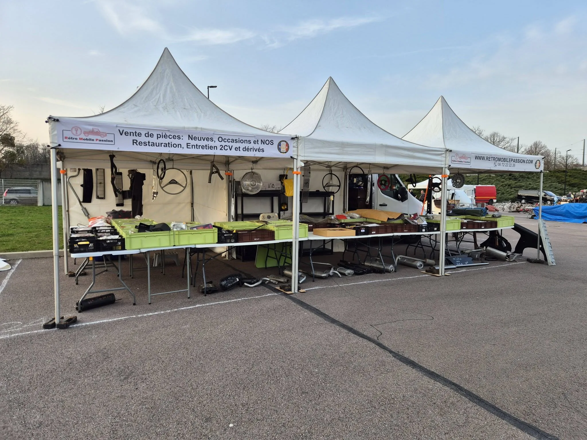 Bourses et rassemblements automobiles